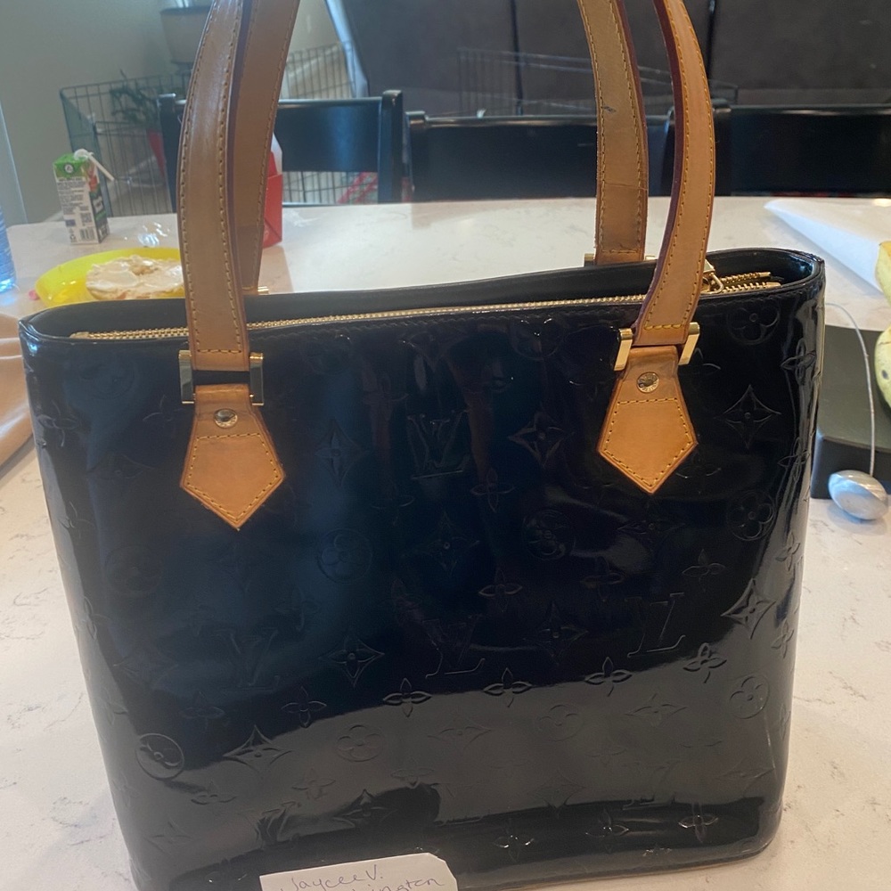 LV Houston in black vernis